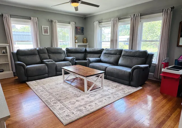 Photo 2 of Single family home for sale at 210 Emmons St, Niles, MI 49120 | MLS# 69026038834 | Listing updated on 2026-09-17