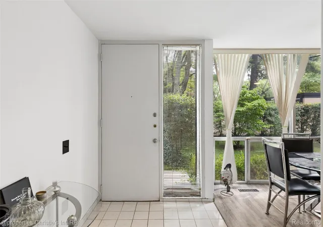 Photo 2 of Condo for sale at 1309 Joliet Pl, Detroit, MI 48207 | MLS# 20261058534 | Listing updated on 2026-09-16