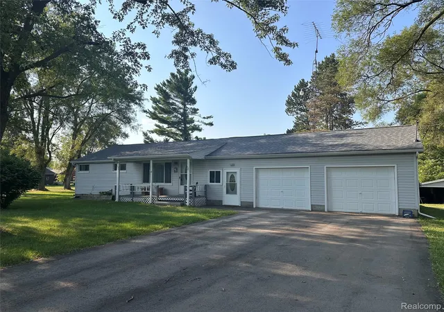 Photo 1 of Sale Pending at 8059 E Mount Morris Rd, Otisville, MI 48463 | MLS# 20261058536 | Listing updated on 2026-08-16