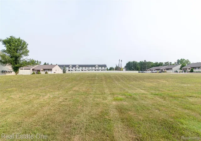 Photo 3 of Condo for sale at 61702 Williamsburg Dr #2, South Lyon, MI 48178 | MLS# 20261058544 | Listing updated on 2026-09-14