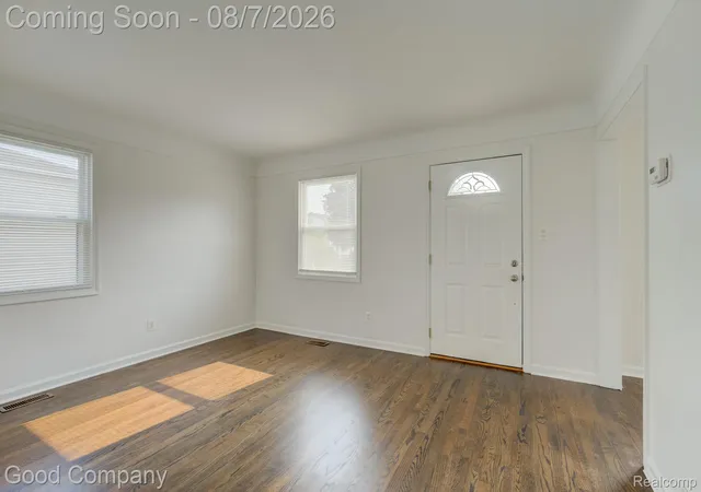 2nd image of 3095 Buckingham Ave, Berkley, MI 48072 | MLS# 20261058547