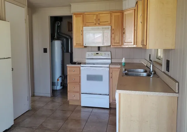 4th image of 14408 Hicks Lake Dr, Evart, MI 49631 | MLS# 79080071600
