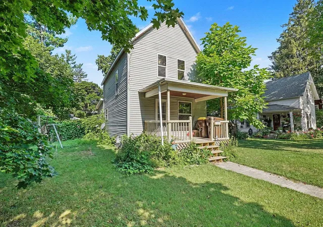 Photo 1 of Single family home for sale at 512 S Kinney Ave, Mount Pleasant, MI 48858 | MLS# 79080071594 | Listing updated on 2026-09-15