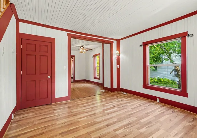 Photo 3 of Single family home for sale at 512 S Kinney Ave, Mount Pleasant, MI 48858 | MLS# 79080071594 | Listing updated on 2026-09-15