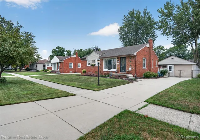 2nd image of 30355 W Chicago St, Livonia, MI 48150 | MLS# 20261058558