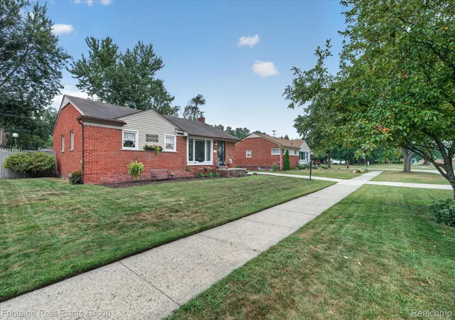 44th image of 30355 W Chicago St, Livonia, MI 48150 | MLS# 20261058558