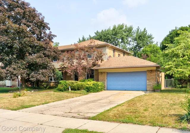 1st image of 10 Millington Rd, Pleasant Ridge, MI 48069 | MLS# 20261058565