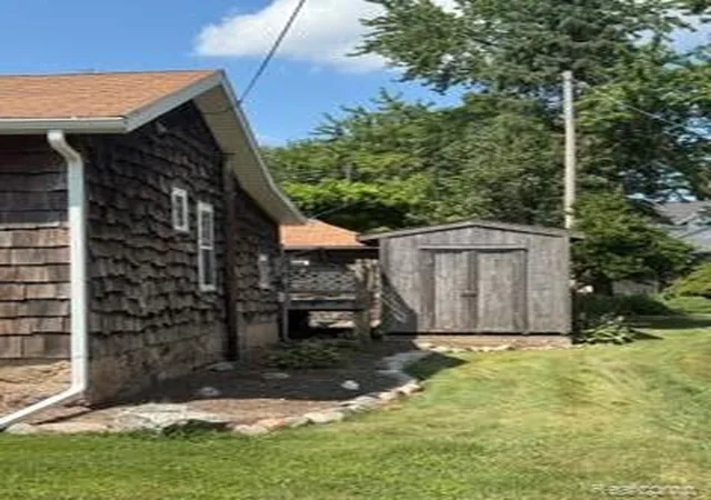 Photo 3 of Single family home for sale at 129 S Church St SE, Caledonia, MI 49316 | MLS# 20261058564 | Listing updated on 2026-08-04