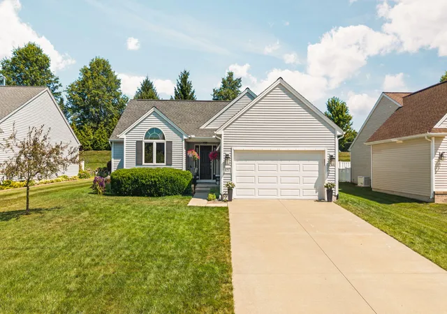 1st image of 521 Marblewood Ln, Saline, MI 48176 | MLS# 81026038862