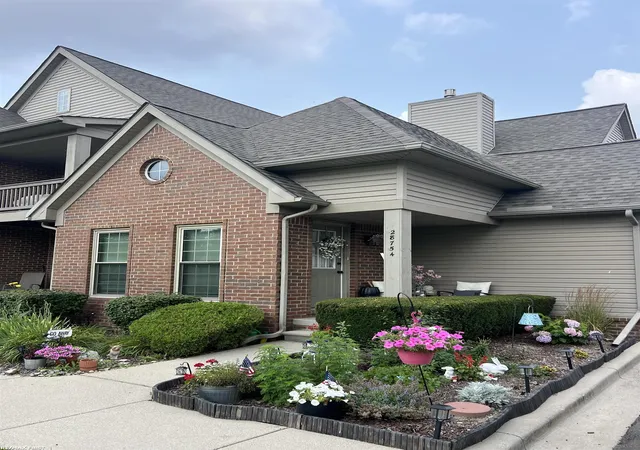 Photo 1 of Sale Pending at 28754 Yarmouth Ct, Chesterfield, MI 48047 | MLS# 58050216393 | Listing updated on 2026-08-27