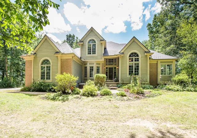 1st image of 8208 Parker Rd, Saline, MI 48176 | MLS# 81026038866