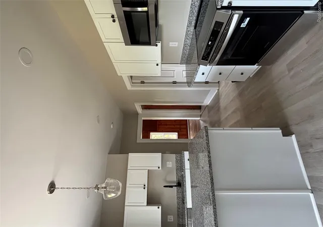 Photo 4 of Single family home for sale at 850 Montie Rd, Lincoln Park, MI 48146 | MLS# 20261058586 | Listing updated on 2026-09-11
