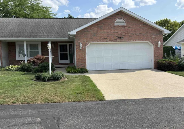 Listing Photo 1 - Condo for sale in building located at 595 Summergreen Dr, Frankenmuth, MI 48734