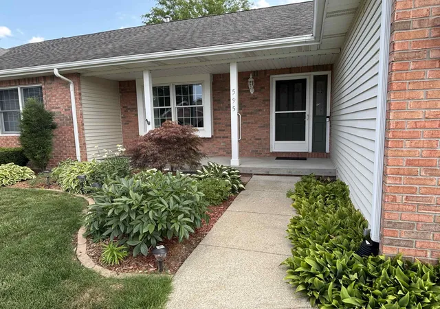 Listing Photo 3 - Condo for sale in building located at 595 Summergreen Dr, Frankenmuth, MI 48734