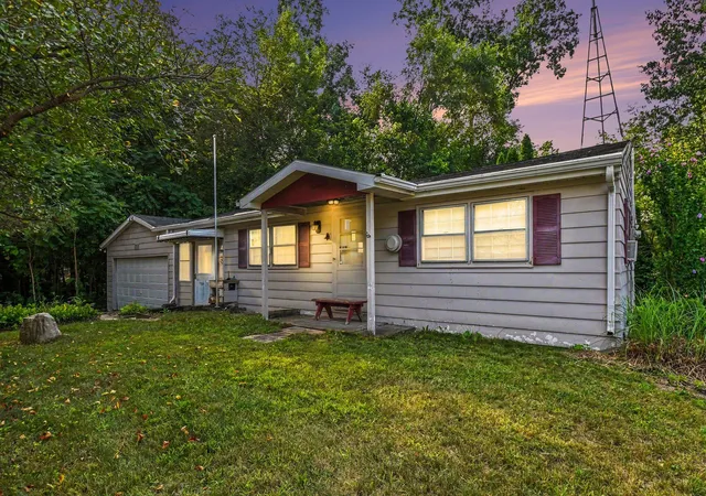 1st image of 24675 Chestnut St, Dowagiac, MI 49047 | MLS# 66026038869