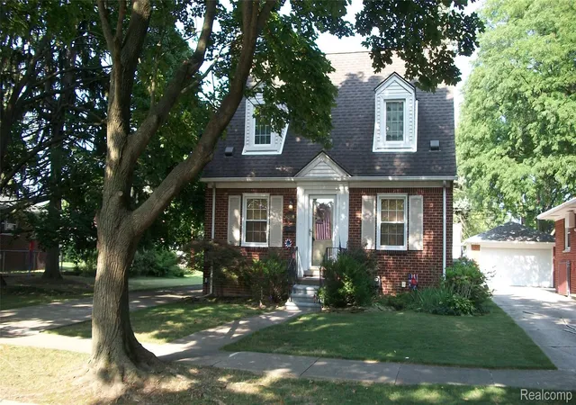 Photo 1 of Sale Pending at 6528 Winona St, Allen Park, MI 48101 | MLS# 20261058602 | Listing updated on 2026-09-30