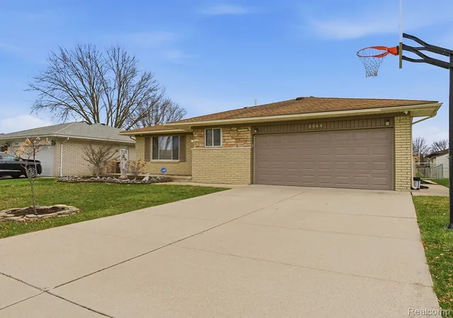 Photo 1 of Sale Pending at 3064 Charity Dr, Sterling Heights, MI 48310 | MLS# 20261058609 | Listing updated on 2026-08-17
