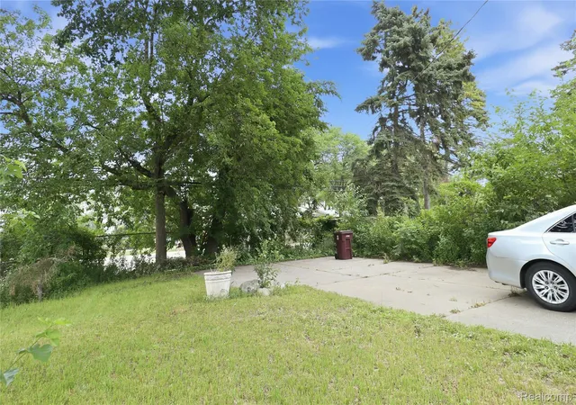 Photo 25 of Single family home for sale at 6915 Braun, Center Line, MI 48015 | MLS# 20261058618 | Listing updated on 2026-07-31