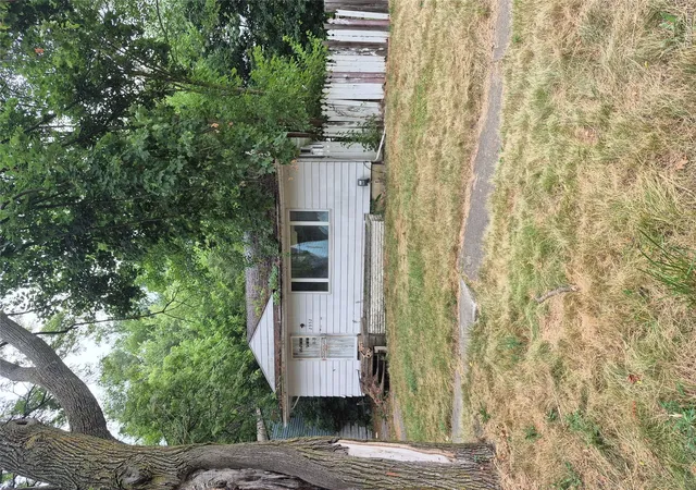 Photo 1 of Single family home for sale at 2952 Wolcott St, Flint, MI 48504 | MLS# 20261058622 | Listing updated on 2026-07-31