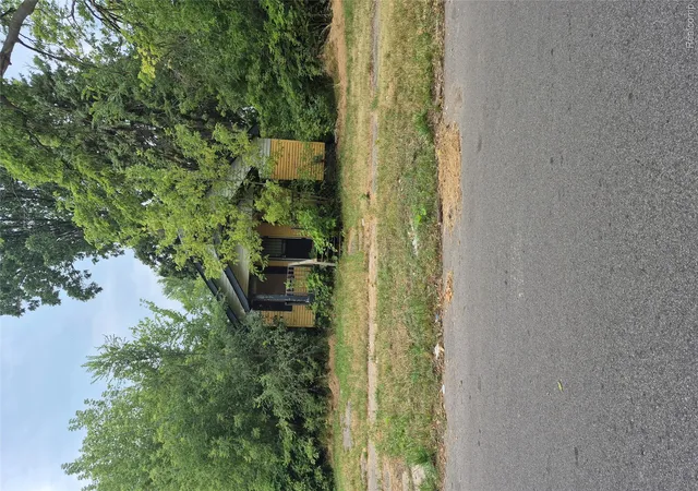 Photo 1 of Single family home for sale at 1617 Stevenson St, Flint, MI 48504 | MLS# 20261058632 | Listing updated on 2026-07-31