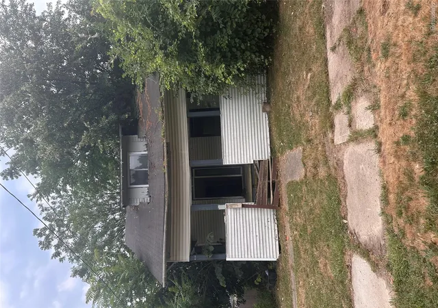 1st image of 221 W Tobias St, Flint, MI 48503 | MLS# 20261058638