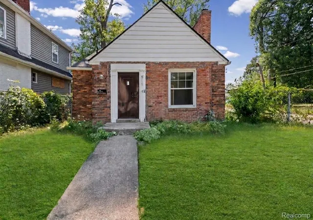 Photo 1 of Single family home for sale at 4715 Buckingham Ave, Detroit, MI 48224 | MLS# 20261058643 | Listing updated on 2026-10-01