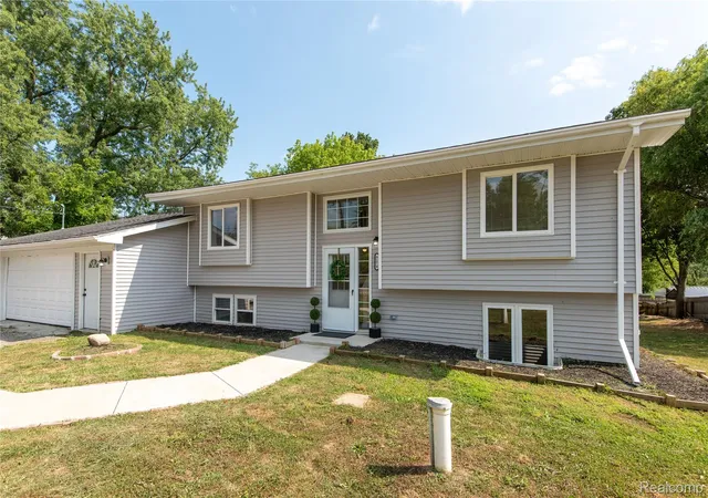 4th image of 9174 Perry Rd, Atlas, MI 48411 | MLS# 20261058653