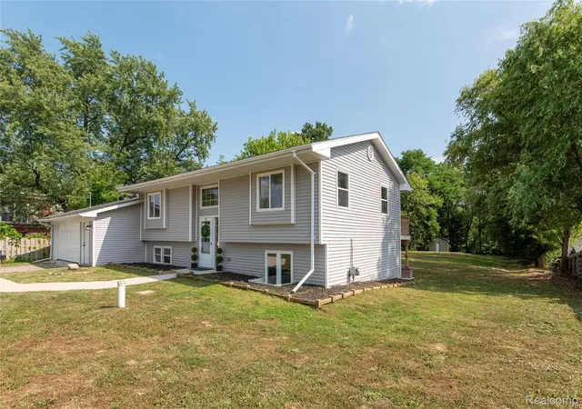 5th image of 9174 Perry Rd, Atlas, MI 48411 | MLS# 20261058653