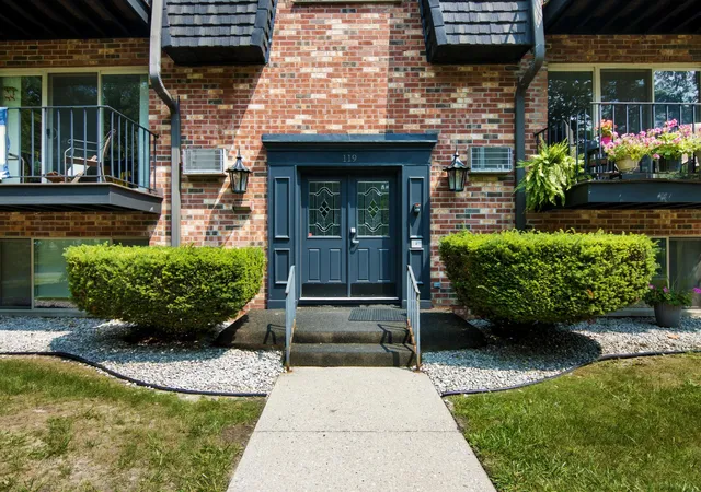 2nd image of 119 Fair St, Traverse City, MI 49686 | MLS# 78080071606
