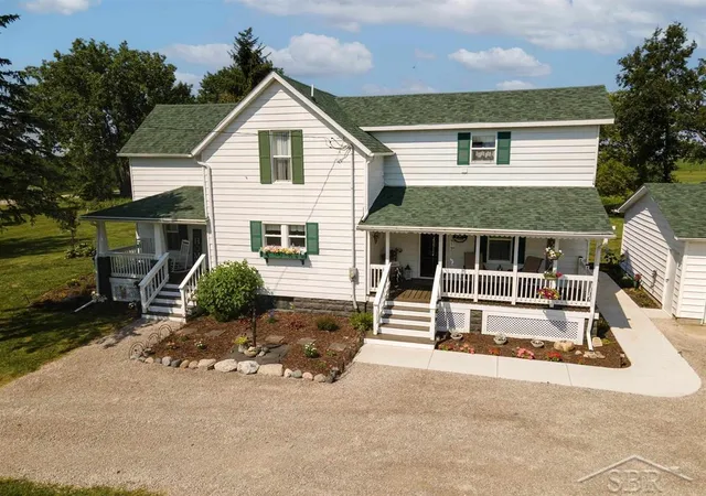 1st image of 688 W Townline 14 Rd, Auburn, MI 48611 | MLS# 61050216417