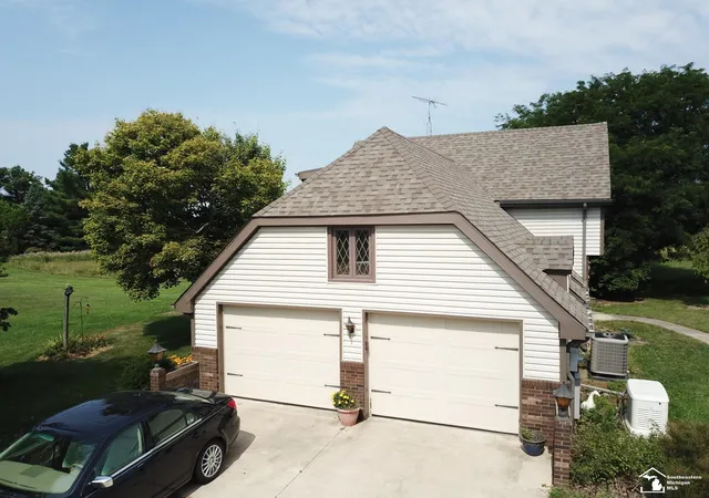 2nd image of 9283 Head O Lake Rd, Ottawa Lake, MI 49267 | MLS# 57050216425