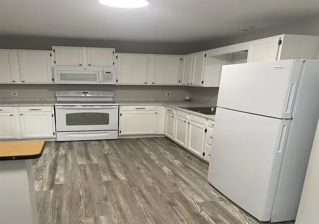 4th image of 4379 & 4381 Eagle Crest Dr, Acme Township Grand Traverse, MI 49690 | MLS# 78080071608