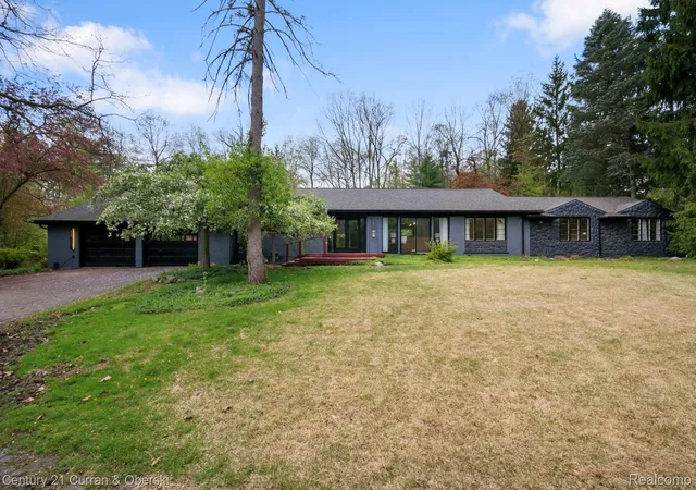 1st image of 27869 Old Colony St, Farmington Hills, MI 48334 | MLS# 20261058671