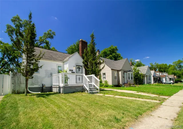Photo 1 of Sale Pending at 18921 Westmoreland Rd, Detroit, MI 48219 | MLS# 20261058672 | Listing updated on 2026-08-18