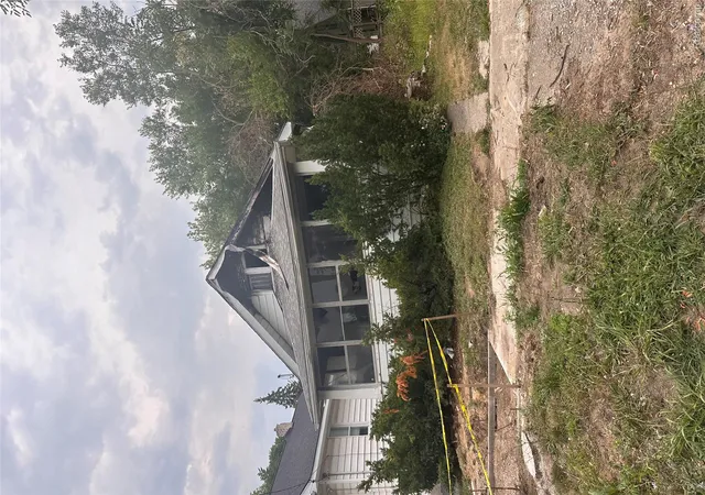 Photo 1 of Single family home for sale at 1606 Indiana Ave, Flint, MI 48506 | MLS# 20261058679 | Listing updated on 2026-07-31