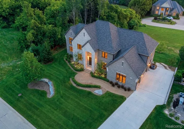Photo 2 of Single family home for sale at 3836 Coachwood Ln, Rochester Hills, MI 48309 | MLS# 20261058684 | Listing updated on 2026-08-10