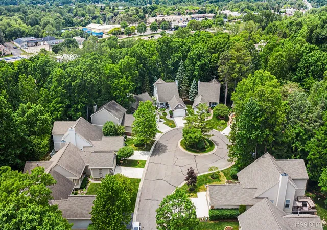 Photo 3 of Condo for sale at 6573 Summit Ridge, Clarkston, MI 48346 | MLS# 20261058683 | Listing updated on 2026-08-01