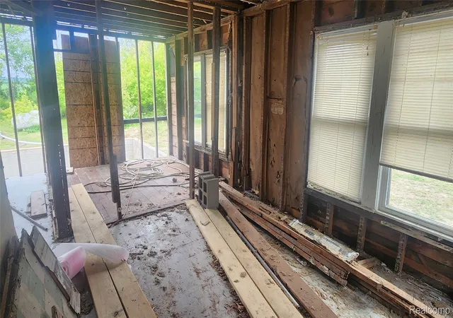 Photo 3 of Single family home for sale at 10781 Armstrong Rd, South Rockwood, MI 48179 | MLS# 20261058700 | Listing updated on 2026-07-30
