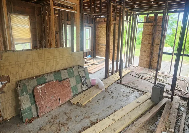 Photo 4 of Single family home for sale at 10781 Armstrong Rd, South Rockwood, MI 48179 | MLS# 20261058700 | Listing updated on 2026-07-30