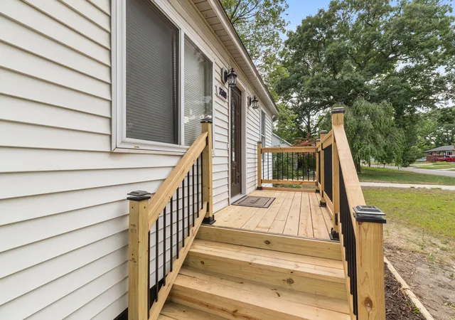 Photo 3 of Single family home for sale at 35809 Manila Ave, Westland, MI 48186 | MLS# 81026038921 | Listing updated on 2026-09-16