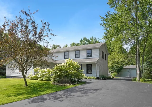 2nd image of 4399 Pine Grove Ave, Fort Gratiot, MI 48059 | MLS# 58050216445