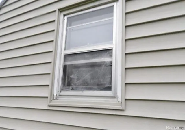 Photo 3 of Single family home for sale at 3300 Cherry St, Saginaw, MI 48601 | MLS# 20261058739 | Listing updated on 2026-07-29
