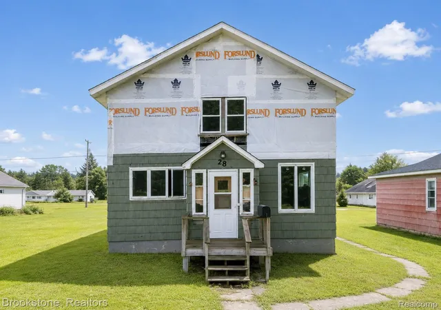 1st image of 28 N 5Th Ave, Iron River, MI 49935 | MLS# 20261058743