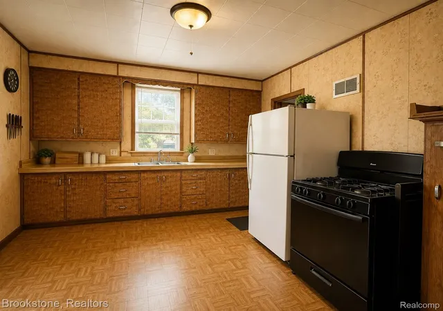 2nd image of 28 N 5Th Ave, Iron River, MI 49935 | MLS# 20261058743