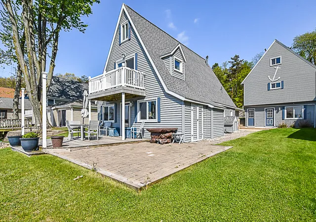 Photo 1 of Single family home for sale at 1210 N Eagle Lake Dr, Kalamazoo, MI 49009 | MLS# 66026038947 | Listing updated on 2026-09-04