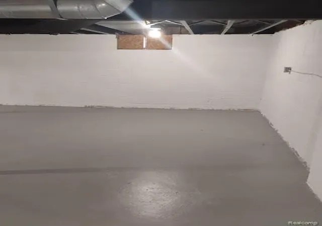 Photo 4 of Single family home for sale at 9011 Heyden St, Detroit, MI 48228 | MLS# 20261058753 | Listing updated on 2026-07-29