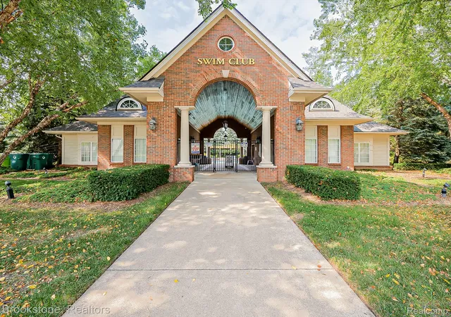 46th image of 13203 Chesapeake Cir #146, Commerce Charter Township Oakland, MI 48390 | MLS# 20261058754