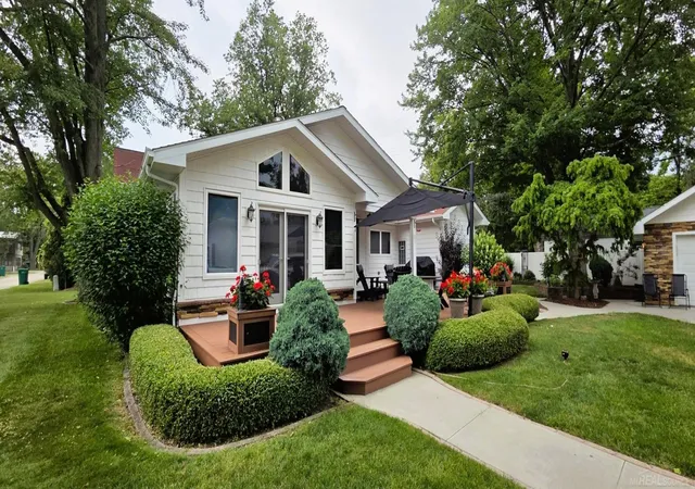 Photo 3 of Single family home for sale at 7391 Elm St, Lexington, MI 48450 | MLS# 58050216455 | Listing updated on 2026-08-21