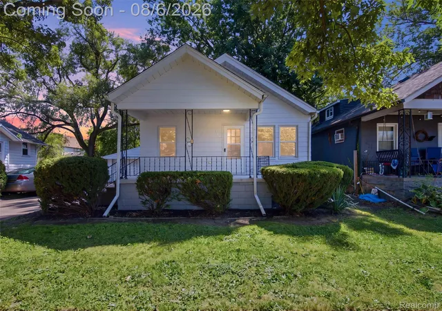 Photo 1 of Single family home for sale at 1063 Mayflower Ave, Lincoln Park, MI 48146 | MLS# 20261058758 | Listing updated on 2026-09-16