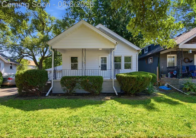 Photo 3 of Single family home for sale at 1063 Mayflower Ave, Lincoln Park, MI 48146 | MLS# 20261058758 | Listing updated on 2026-09-16